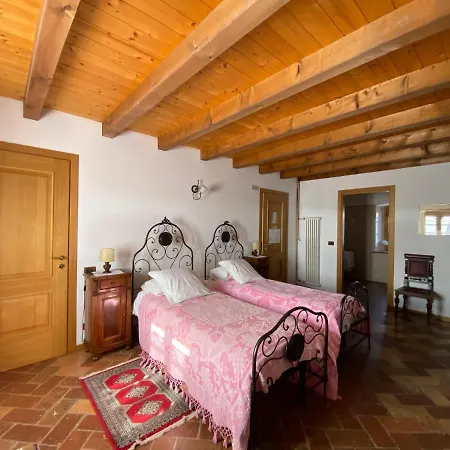 All'antica Scuderia Del Castello