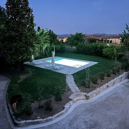 All'antica Scuderia Del Castello Alloggio per agriturismo