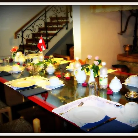 All'antica Scuderia Del Castello *